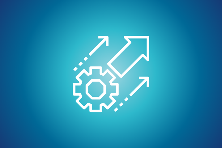 Prozessoptimierung-Icon vor blauem Hintergrund