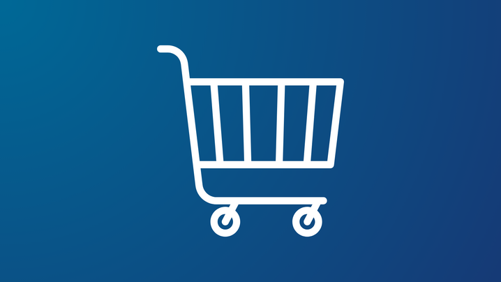 [Translate to English:] Einkaufswagen-Icon vor blauem Hintergrund