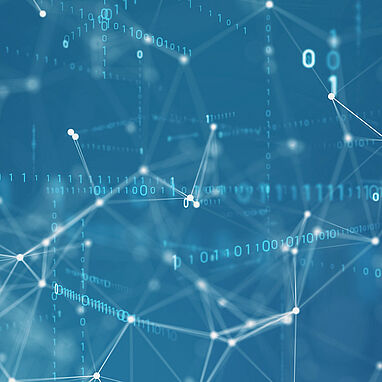 Abstraktes Bild in Blautönen mit Netzwerk-Linien und Programmiercode-Zeilen